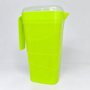 Jarra 2L Verde Neon Graduada Com Tampa Para Água Suco e Bebidas